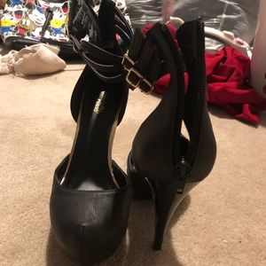 Black Charlotte Russe heels